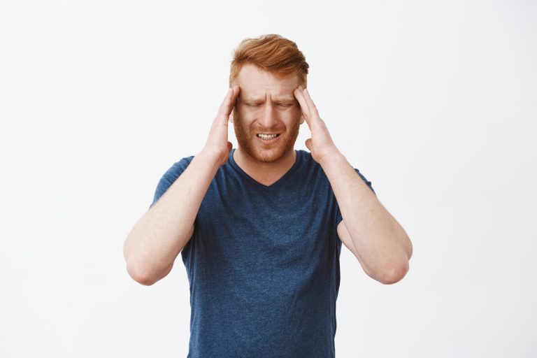 Ayurvedic migraine treatment with Shirodhara therapy at Greenwich Ayurveda Hospital Kottakkal.